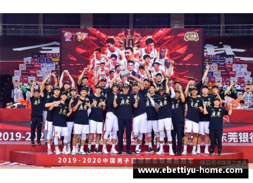 ebet易博体育官方网站辽宁队夺得CBA总冠军后球迷狂欢场面感人